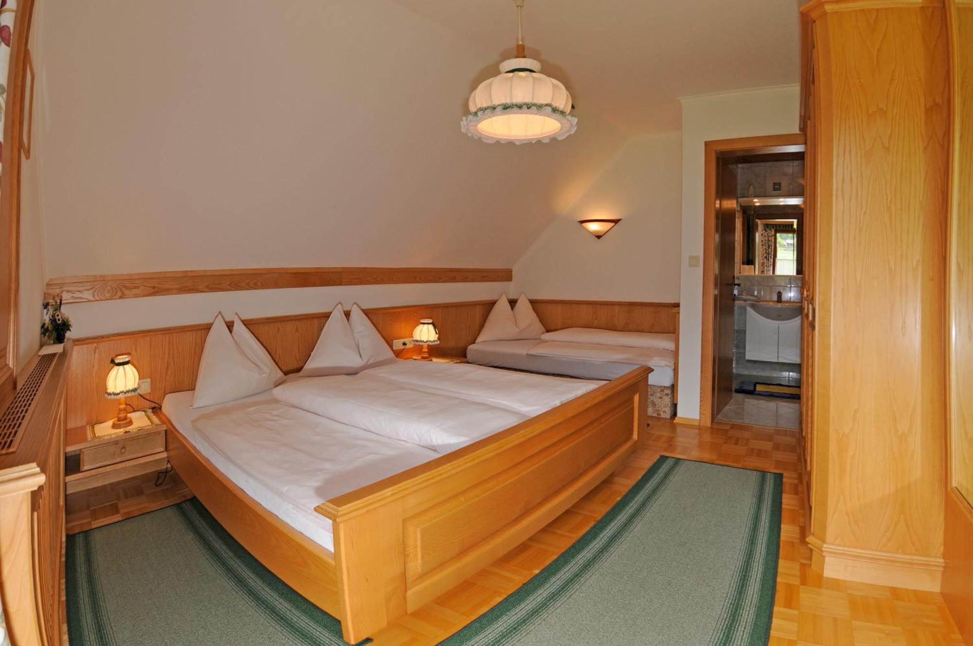 Gasthof Zur Gams Donnersbachwald Luaran gambar